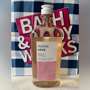 Bath & Body Works Rose & Vanilla Body Wash + Foam Bath